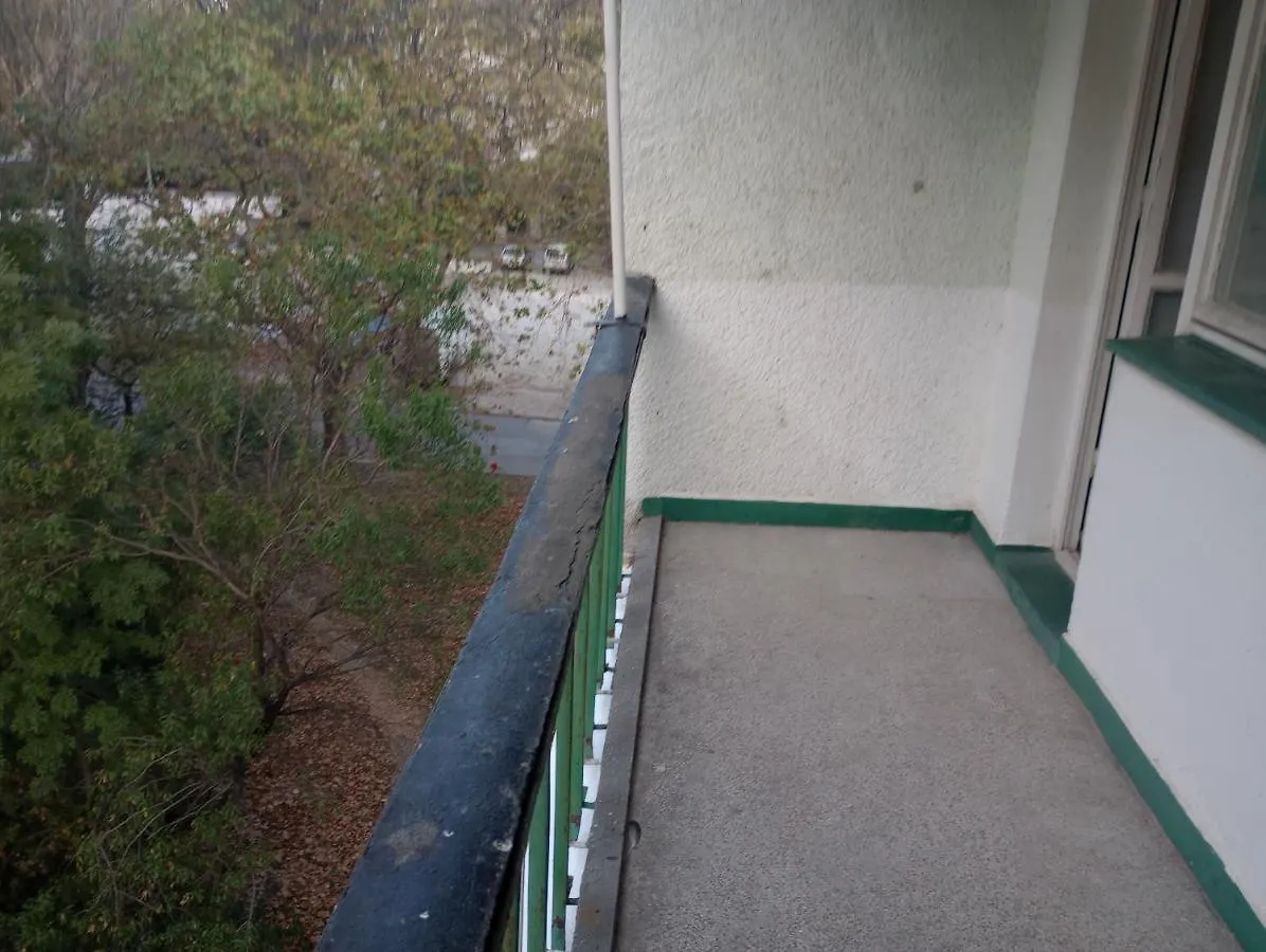 Chayka Sea Garden- Entire Flat Or Spacious Private Rooms Or 3-Bed Dorm- Big Balcony Varna 0*,  Bulgaria